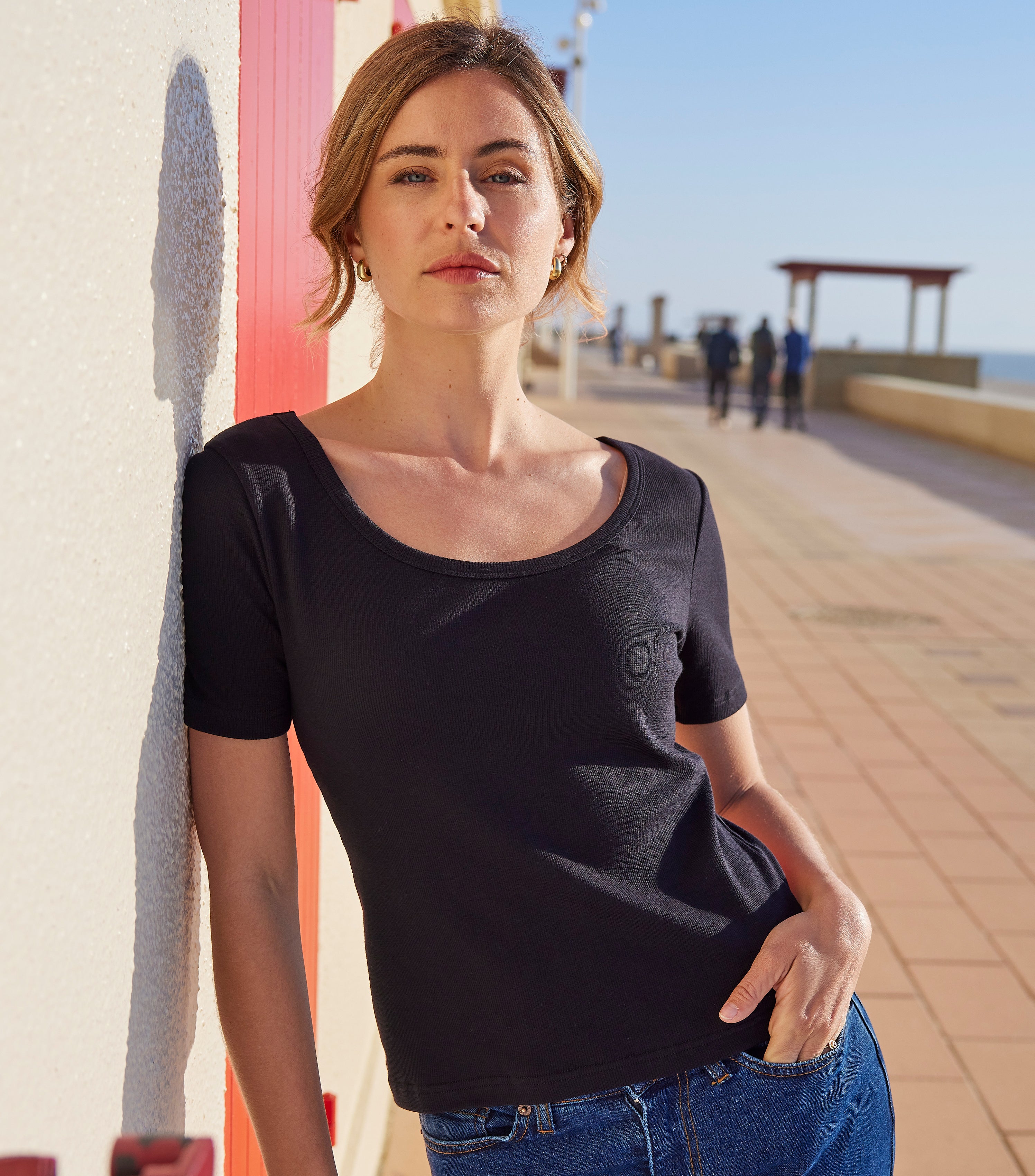 T-shirt Femme Côtelé Noir - Intemporel